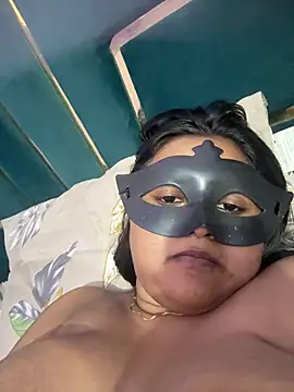 Kanika_x webcam