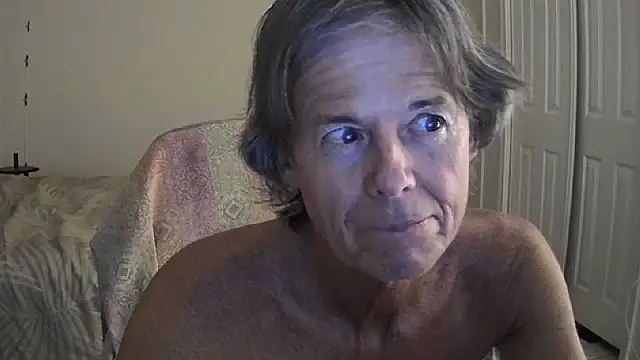 nakeedcowboi65 webcam