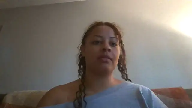 madzbailey live cam on StripChat