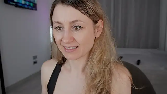 __Milana____ webcam
