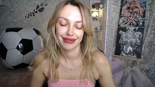 NickyAdamidi webcam