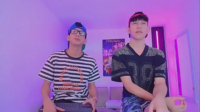 Marcus_and_Tony webcam