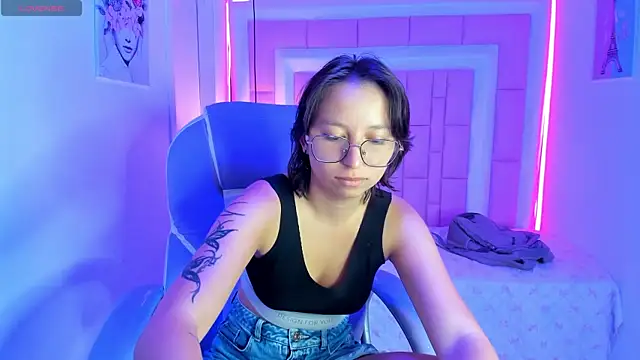 Klaret_Toy webcam