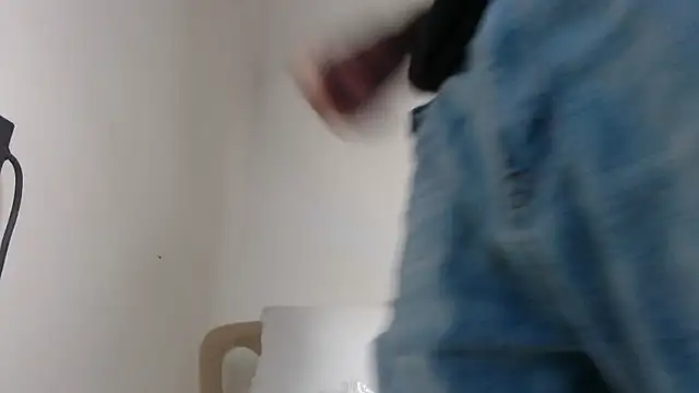 drako_monster live cam on StripChat