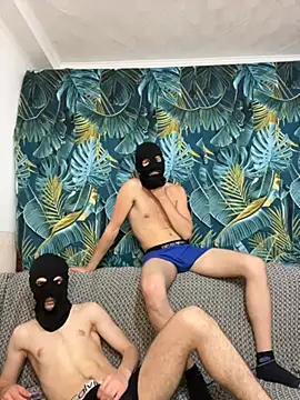 -DARKWHITE- webcam