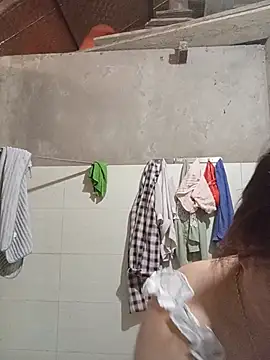Yellow-pink webcam