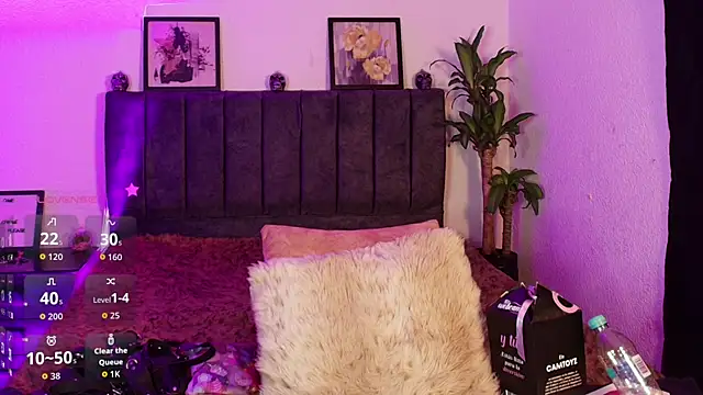 Mia_Collins_21 webcam