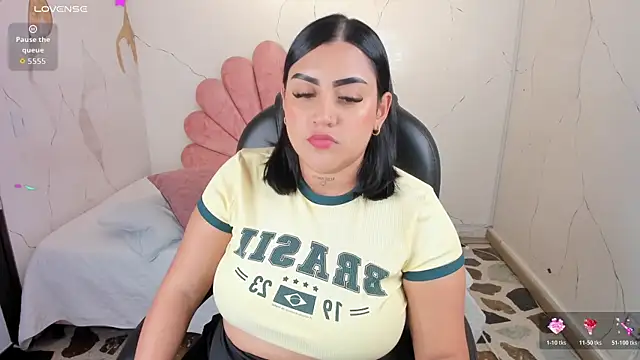 AmeliaHart_ webcam