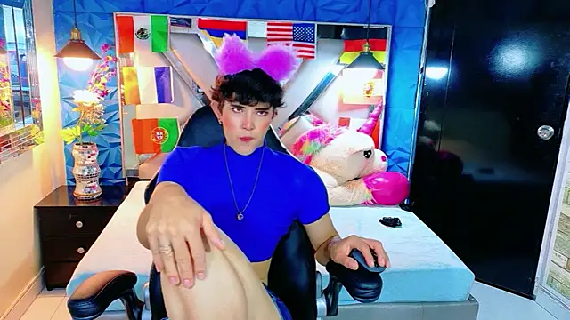 Alejandra_Raven webcam