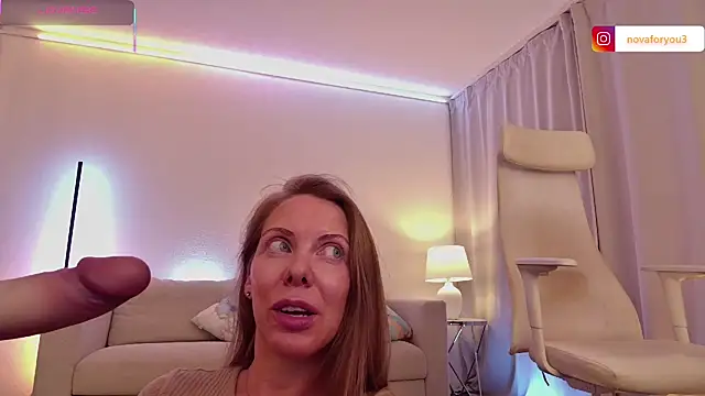 Nova-Lee