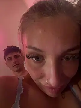 viacheltham - Pärchen auf stripchat