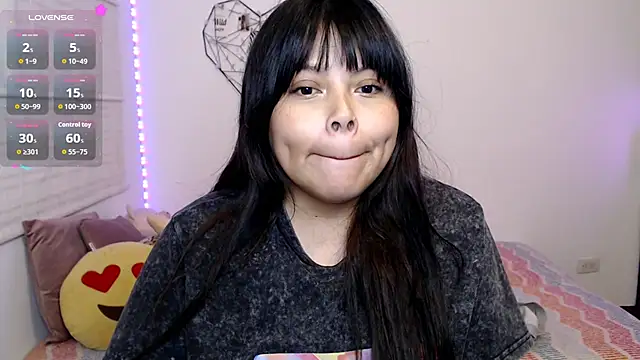 EllieMoonX webcam
