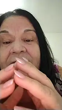 Yaya_Mineira webcam