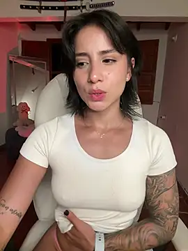Ale_Lewis webcam
