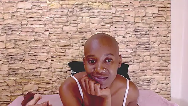 EbonyOlive69 webcam