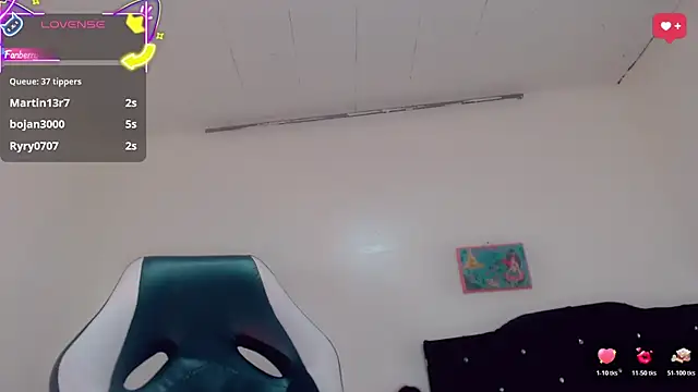 Oriana_braom webcam