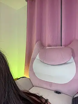 Im_emiliee webcam