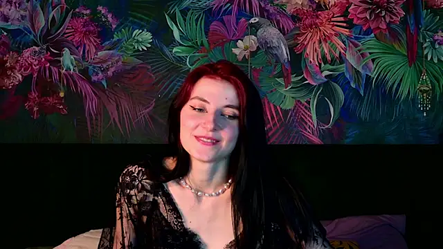 NicoleLuxe webcam