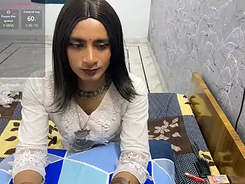 LuvLayla webcam