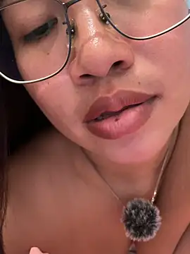 Ponthip webcam