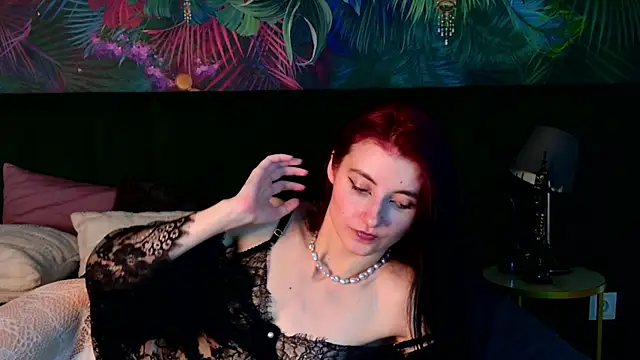 NicoleLuxe webcam