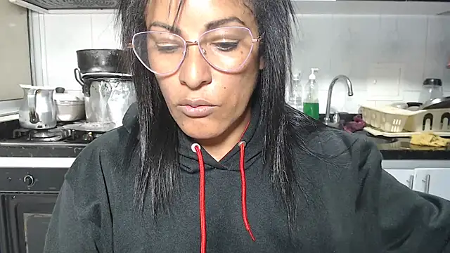 kateleyagrey live cam on StripChat