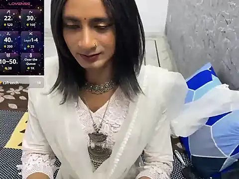 LuvLayla webcam