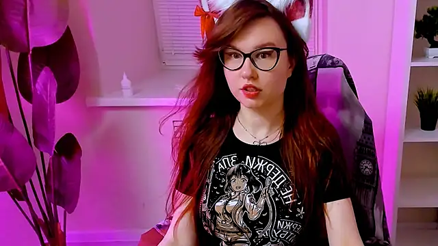 CarolGiggly live sex cam