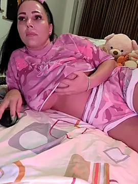 ReiyaRey live cam on StripChat