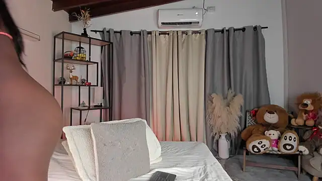 amber_maxwell webcam