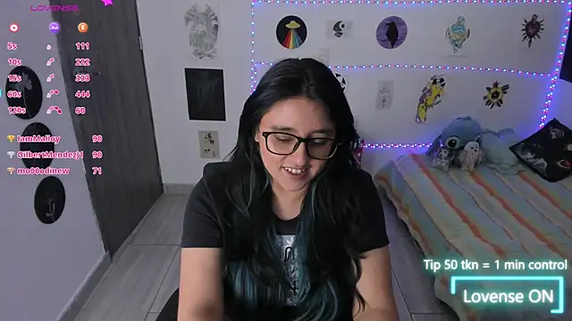 Cherry_blush_ live cam on StripChat