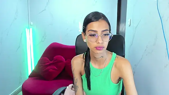 KarlaSlutSkinny__ webcam