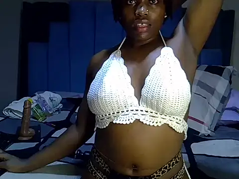melanin_moon webcam