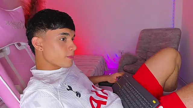 Michael_Jordan_zz live cam on StripChat