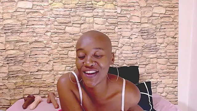 EbonyOlive69 webcam