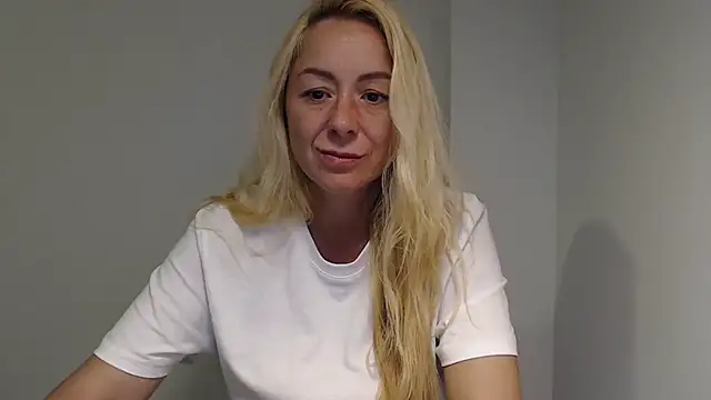 _karolynesyera_ webcam