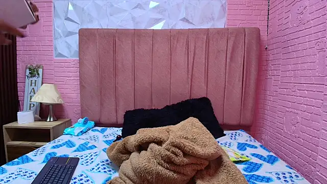 marasecretpri live cam on StripChat