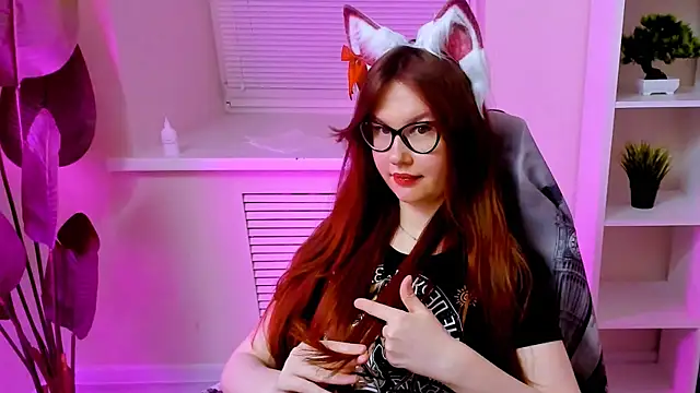 CarolGiggly webcam