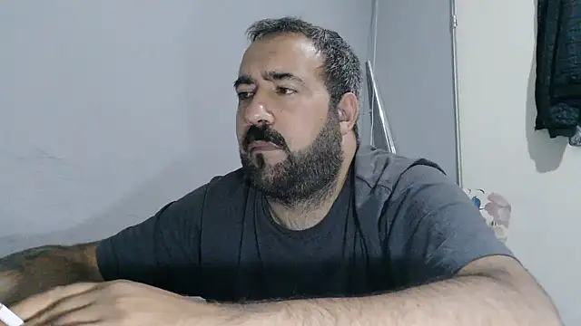 -dark-look- live sex cam