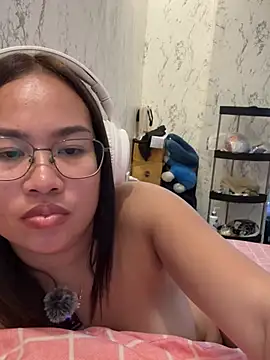 Ponthip webcam