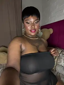 QUEEN_NOBUHLE_FEMDOM_777