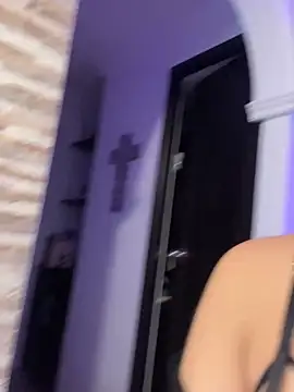 mau_white (F milf) - Show me your tits and flirt with them