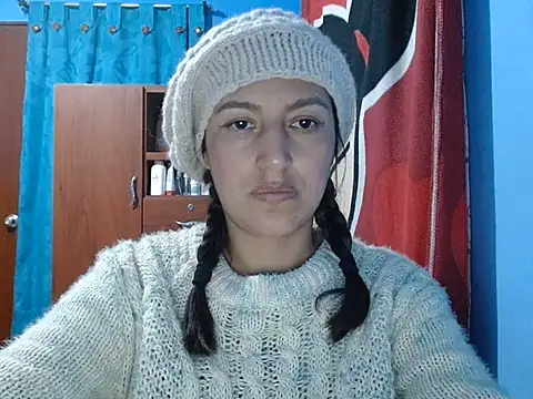 SarahFriendly webcam
