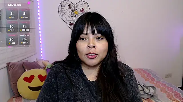 EllieMoonX webcam