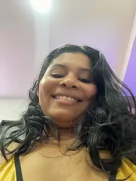 Emma_hassani webcam