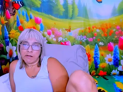 indianroxy webcam