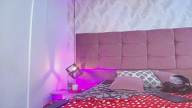CelesteNeirafg live cam on StripChat