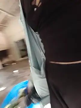 WeaklyMop live cam on StripChat
