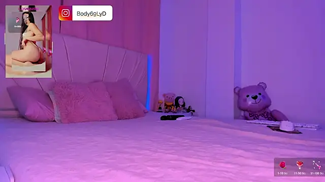 Body69ld live cam on StripChat
