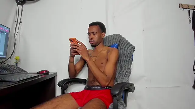 Kofi_exotic_2 webcam